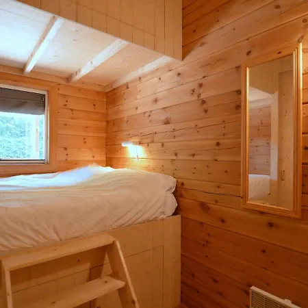 Holiday home Secluded Bungalow In Guelders Near The Forest